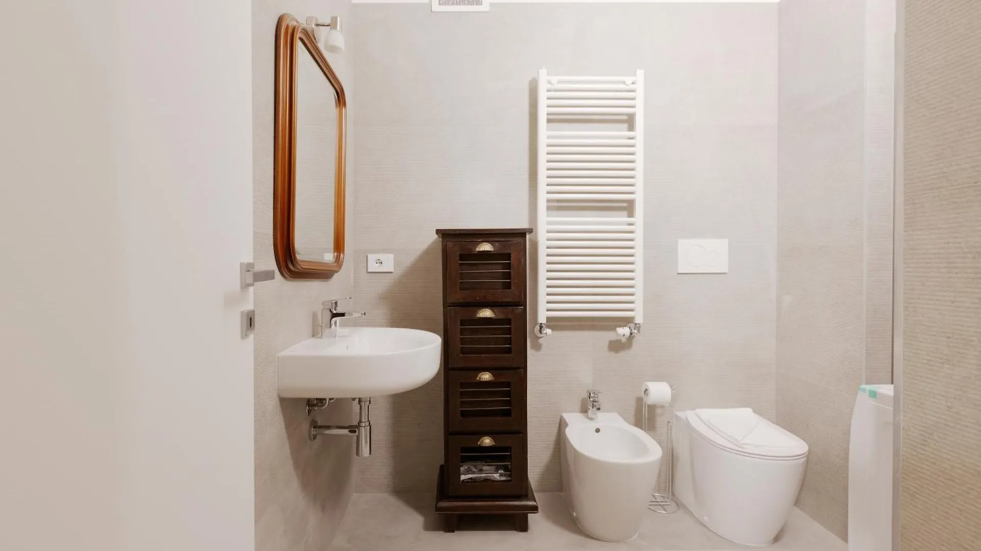 Spacious Apartments - 1,4Km From Corso Buenos Aires Milan Italy